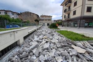 Querceta, scatta il rifacimento di piazza Pertini