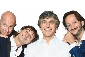 Vincenzo Salemme festeggia 50 anni di teatro sul palco della Versiliana con ".e fuori nevica"