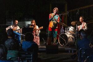 Musica live al Palace Hotel di Viareggio, domenica 3 maggio