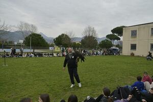 "I Rapaci delle rupi di Porta" primo appuntamento con i piccoli studenti delle scuole primarie a Forte dei Marmi