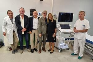 Ospedale Versilia: la Radiologia si arricchisce di un ecografo di ultima generazione donato dalla Banca Versilia Lunigiana e Garfagnana