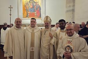 L&#039;arcivescovo Giulietti consacra tre nuovi sacerdoti per la diocesi di Lucca