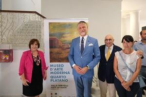 Il Ministro della Cultura Alessandro Giuli in visita al Museo di Arte Moderna Quarto Platano di Villa Bertelli a Forte dei Marmi