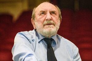 Umberto Galimberti torna sul palco della Versiliana con &quot;Il bene e il male. Educare le nuove generazioni&quot;