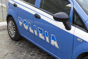 Forte dei Marmi: la polizia  arresta una cittadina italiana di 42 anni per furto di un furgone dell’azienda Sistema Ambiente