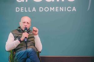 Torna il Caffè de La Versiliana: Al via l'edizione primaverile nel segno del grande giornalismo, domenica 12 aprile