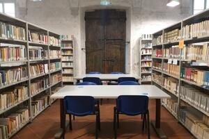 Seravezza: Chiusura della biblioteca comunale dal 10 al 21 agosto. Il 2 settembre riprenderà la rassegna "Libri a Palazzo"