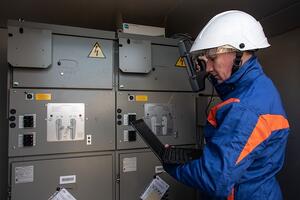 Camaiore: Enel rinnova cabina &#039;Montebello La Balza&#039;, intervento urgente per sostituzione apparecchiature danneggiate