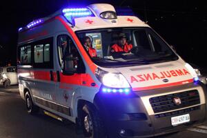 Viareggio: grave incidente stradale per strada dissestata in Via Aurelia Sud