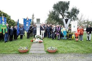 Forte dei Marmi e Seravezza ricordano i comandanti del canadair precipitato il 18 marzo del 2005