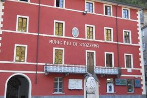 Vezzoni: "Il Self Banking Bvlg di Pontestazzemese sarà disponibile h24?"