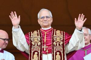 L’arcivescovo di Lucca Paolo Giulietti saluta l’avvio del pontificato di Papa Leone XIV