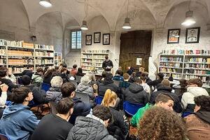 Seravezza: cresce il patrimonio librario della biblioteca comunale, 12.600 euro il finanziamento del Ministero della Cultura