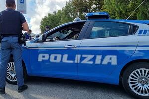 Forte dei Marmi, “Colazioni” alcoliche in orario vietato: oltre 8mila euro di sanzioni a un locale di Viale Morin