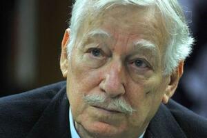 L'ultimo libro di Umberto Cecchi a Villa Bertelli. con Gabriele Canè, Letizia Cini ed Enrico Salvadori, mercoledì 15 luglio