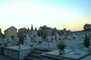 Cimitero Comunale di Forte dei Marmi: nuovi orari dal 6 ottobre e aperture straordinarie per la commemorazione dei defunti
