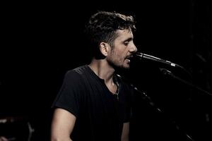 Primo album del musicista seravezzino Guido Leoni