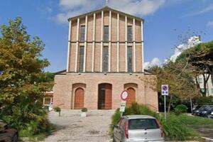 Incontro sul volontariato con zia Caterina e Ciro Andreozzi all'auditorium della parrocchia "Don Bosco" di Viareggio, giovedì 27 novembre