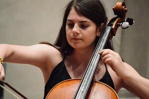 Concerto per violoncello con la musicista Claudia Notarstefano a Villa Bertelli