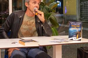 Al Caffè della Versiliana un incontro dedicato al potere della narrazione con Claudia Conte, Laura Guglielmi ed Emiliano Pianini, martedì 21 luglio