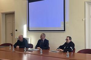 Sopralluogo a Cava Fornace dell'assessore regionale all'ambiente Barontini: appello per la chiusura delle associazioni presenti