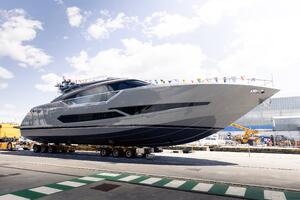 Ab Yachts, il primo varo a Viareggio e tante novità dal cantiere