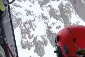 Cade in cordata sulla Pania della Croce: portata con Pegaso a Cisanello una dona di Montignoso