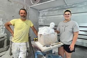 Gli studenti della Troy University &quot;incontrano&quot; l&#039;arte di Pietrasanta