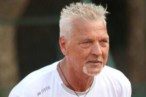 L&#039;ex portiere della Juve e della Nazionale Stefano Tacconi al Caffè de La Versiliana