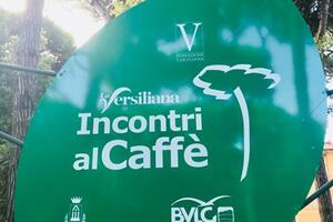 La Versilia tra poesia e giallo:  al Caffè della Versiliana Domenico Lombardi e Ettore Neri raccontano i loro libri