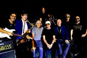Sul palco della Versiliana arrivano i Dire Straits Legacy