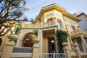 Quando il disegno racconta la città: a Villa Argentina le “Architetture disegnate” degli studenti viareggini