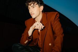 Michele Bravi sul palco della Versiliana con il suo live &quot;Sotto Voce Tour&quot;