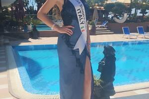 La bellissima Giulia Mazzotta da Camaiore alla conquista di Miss Summer World
