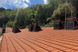 Realizzazione di un percorso sensoriale per disabili da piazza Anna Pardini alla chiesa di Sant&#039;Anna di Stazzema e digitalizzazione del Museo della Resistenza
