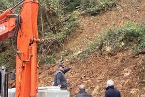 Camaiore: partiti i lavori per il ripristino della frana lungo la via per Metato