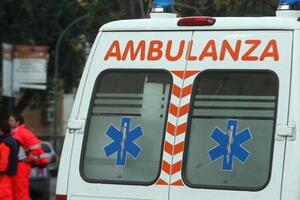 Muore motociclista di 32 anni in un incidente a Capezzano Pianore