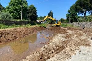 Pietrasanta: lavori mirati sul torrente Baccatoio. Ripristinata la funzionalità del tratto fluviale
