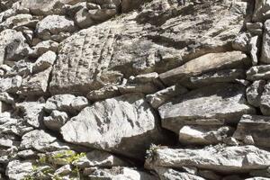 Giuseppe Vezzoni: "Il bastione nella Gola del Rondone, potenziale show room dei marmi del Piastraio"
