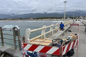 Forte dei Marmi: avviati i lavori di manutenzione straordinaria del parapetto del Pontile