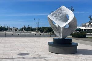 Anteprima "vista mare" per la mostra di Gustavo Vélez