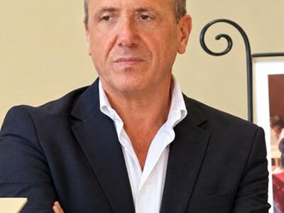 Seravezza: l’assessore al commercio Adamo Bernardi convoca due riunioni oi negozianti per programmare le iniziative natalizie