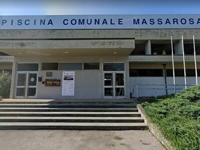 Piscina "Giovanni Frati" a Massarosa: “Lo stato dei lavori non è compatibile con la riapertura annunciata” secondo la minoranza che ha effettuato un sopralluogo