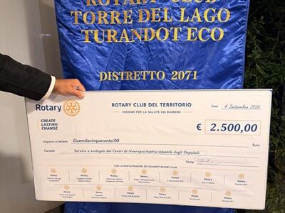 Dall'amicizia al servizio: 2.500 euro di solidarietà consegnati insieme dai Rotary Club a Lucia Troiani Papini