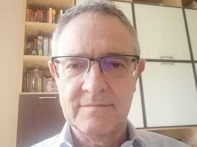 ASL Toscana nord ovest. Dialisi a domicilio: apprezzato il progetto presentato al Forum Risk Management di Arezzo