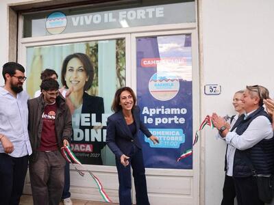 Forte dei Marmi, grande partecipazione all’inaugurazione della sede elettorale di Rachele Nardini