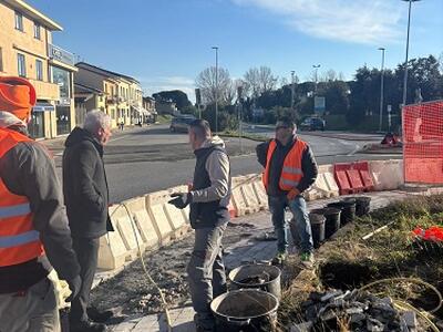 Lido di Camaiore, in corso il rifacimento della rotatoria del Secco