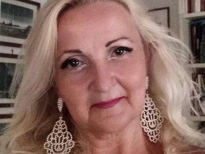 Forte dei Marmi: Nadia Verdile torna a Villa Bertelli con l&#039;incontro Regine a Napoli
