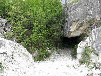 Riaprirà l'escavazione della breccia medicea del Piastraio?