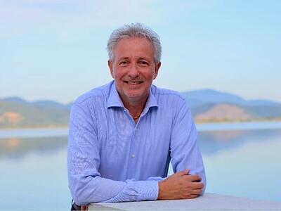 Massimiliano Baldini: “Fino a quando FdI subirà il condizionamento culturale della "Gauche Caviar" non sarà possibile quella rivoluzione sovranista che Beatrice Venezi incarna brillantemente"